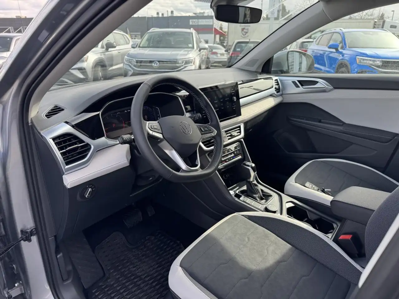 Volkswagen Taos снимка Volkswagen Taos