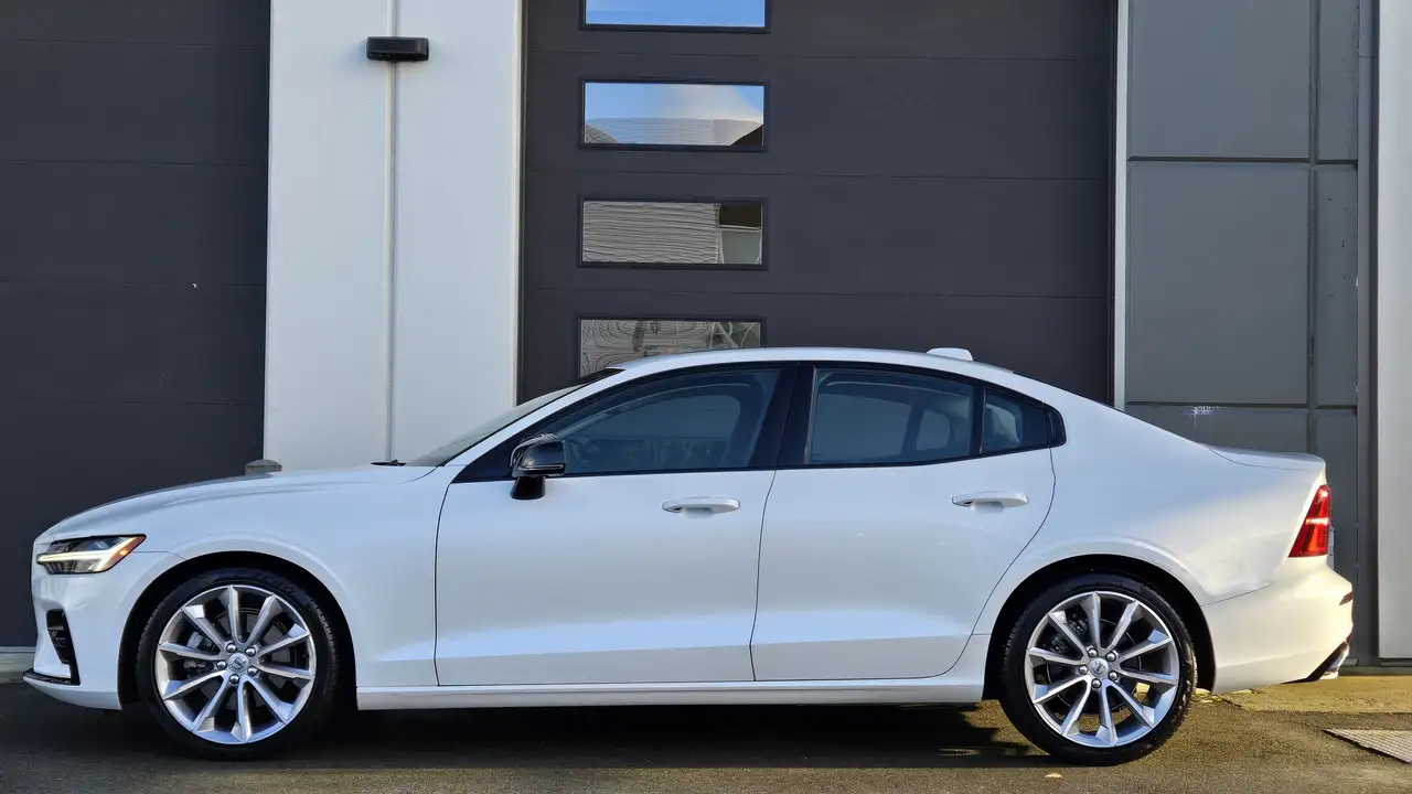 Volvo S60 снимка Volvo S60