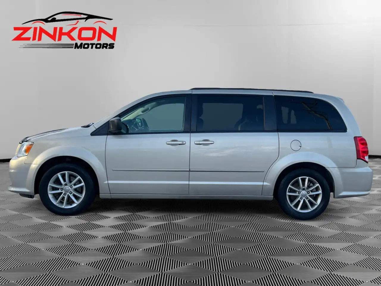 Dodge Grand Caravan photo Dodge Grand Caravan