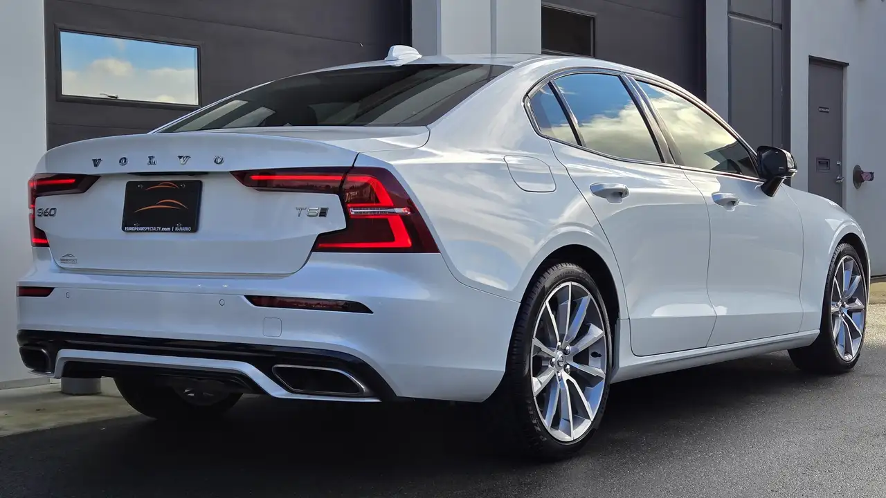 Volvo S60 снимка Volvo S60