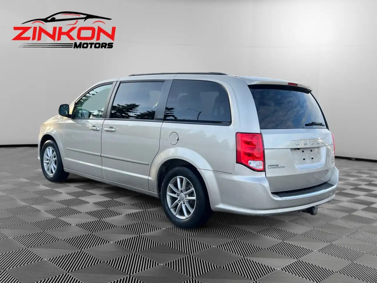 Dodge Grand Caravan photo Dodge Grand Caravan