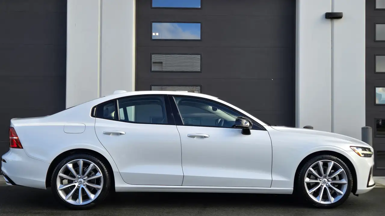 Volvo S60 снимка Volvo S60