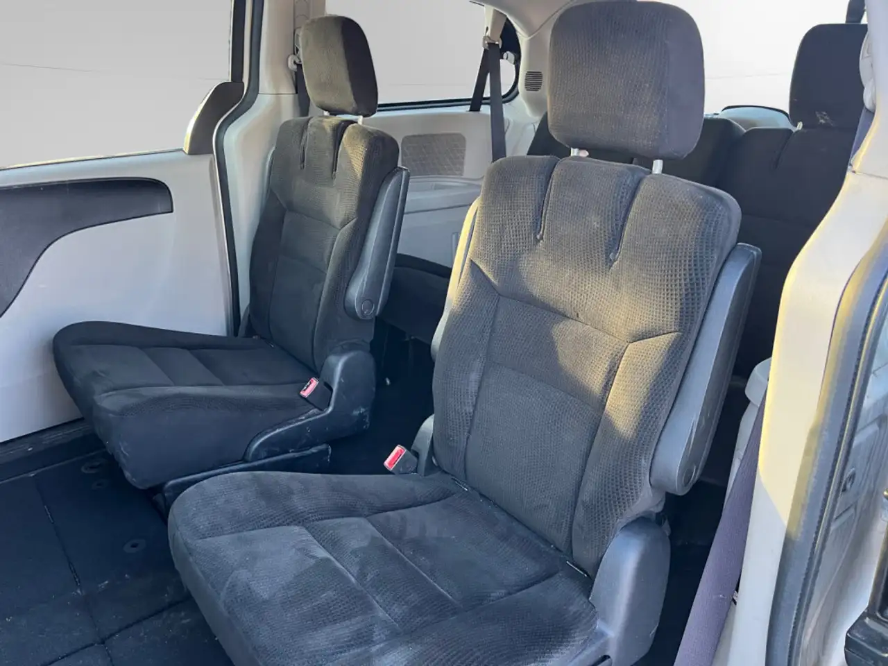 Dodge Grand Caravan photo Dodge Grand Caravan