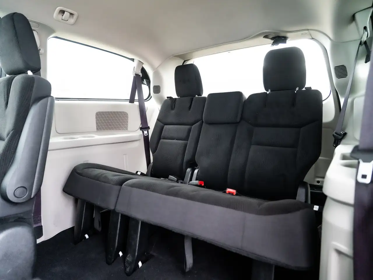 Dodge Grand Caravan снимка Dodge Grand Caravan