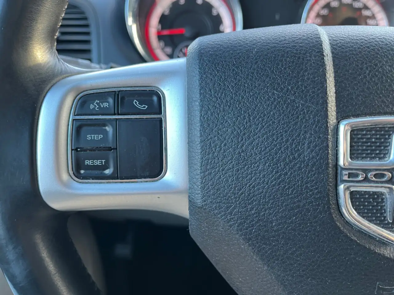 Dodge Grand Caravan photo Dodge Grand Caravan
