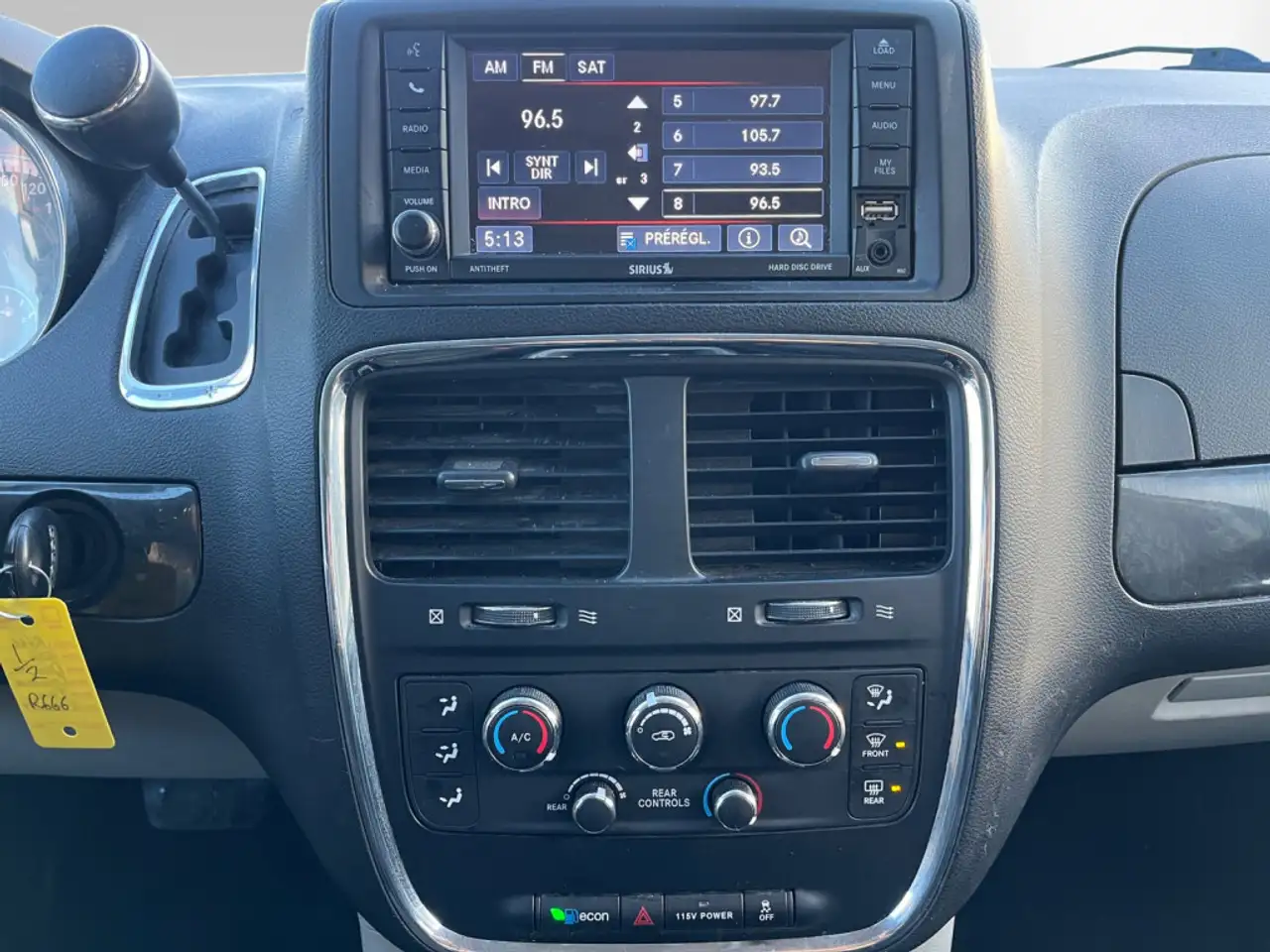 Dodge Grand Caravan photo Dodge Grand Caravan