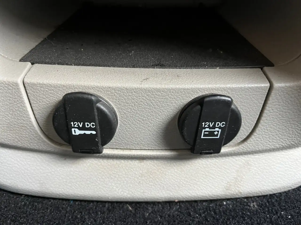 Dodge Grand Caravan photo Dodge Grand Caravan