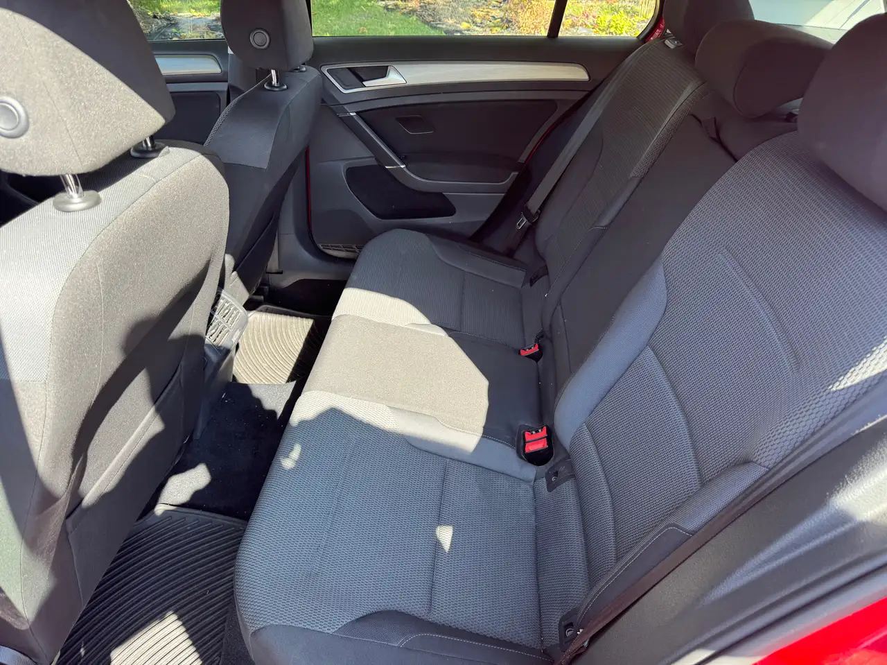 Volkswagen Golf photo Volkswagen Golf
