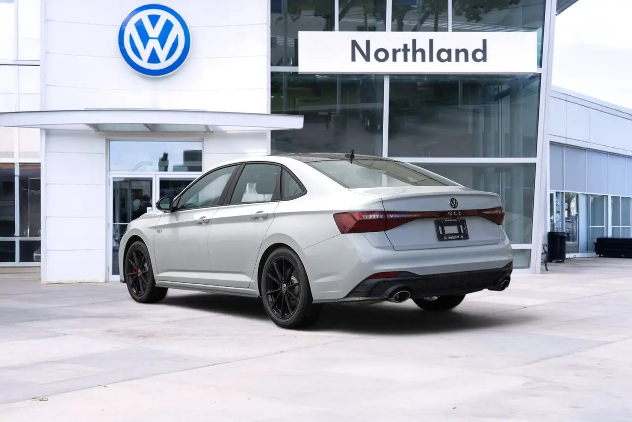 Volkswagen Jetta photo Volkswagen Jetta