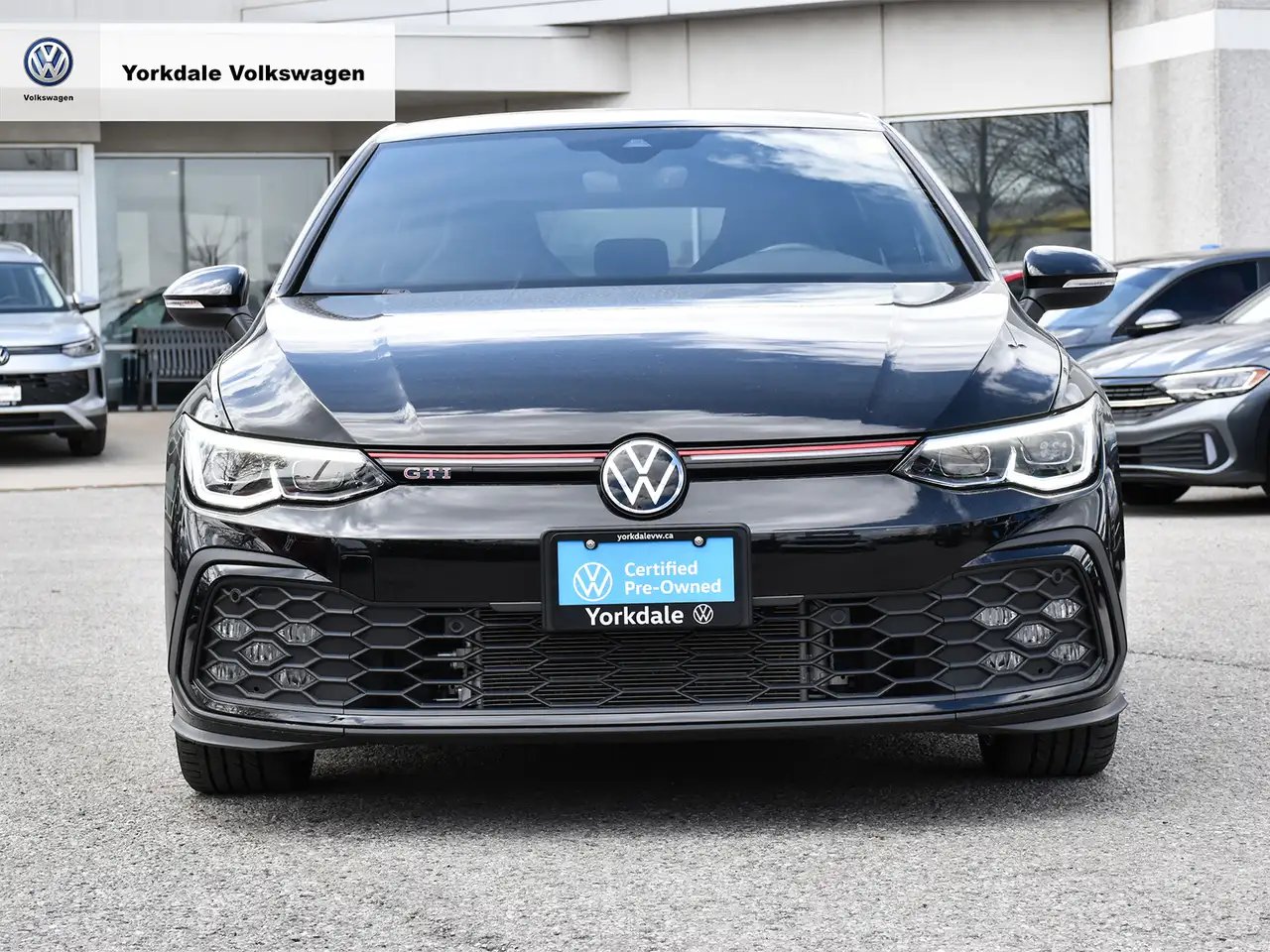 Volkswagen Golf GTI снимка Volkswagen Golf GTI