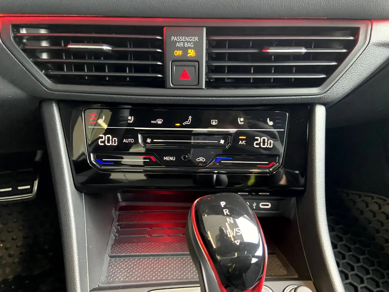 Volkswagen Jetta снимка Volkswagen Jetta