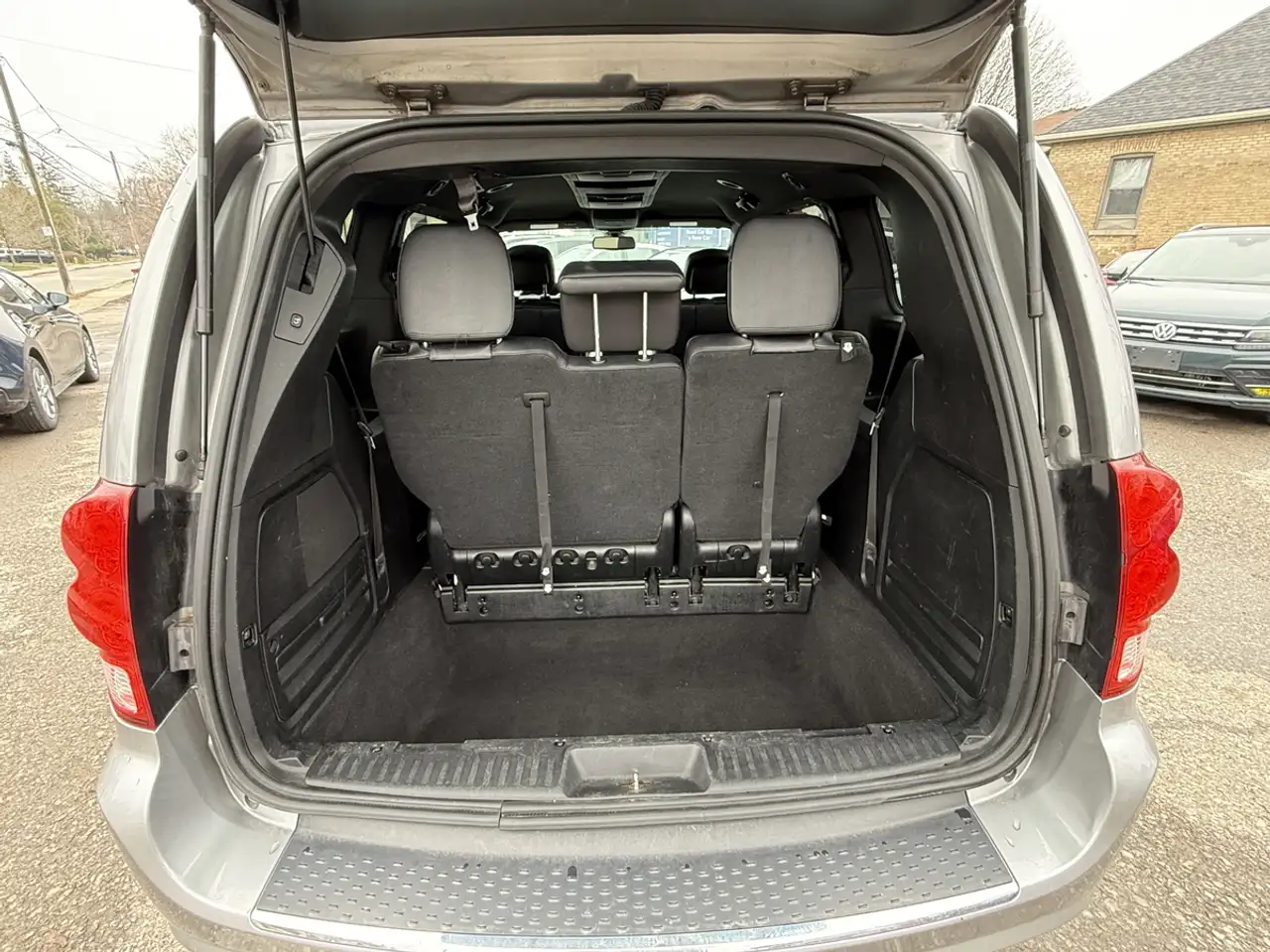 Dodge Grand Caravan снимка Dodge Grand Caravan