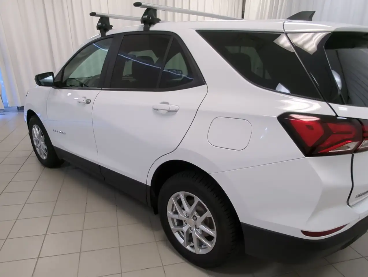 Chevrolet Equinox снимка Chevrolet Equinox