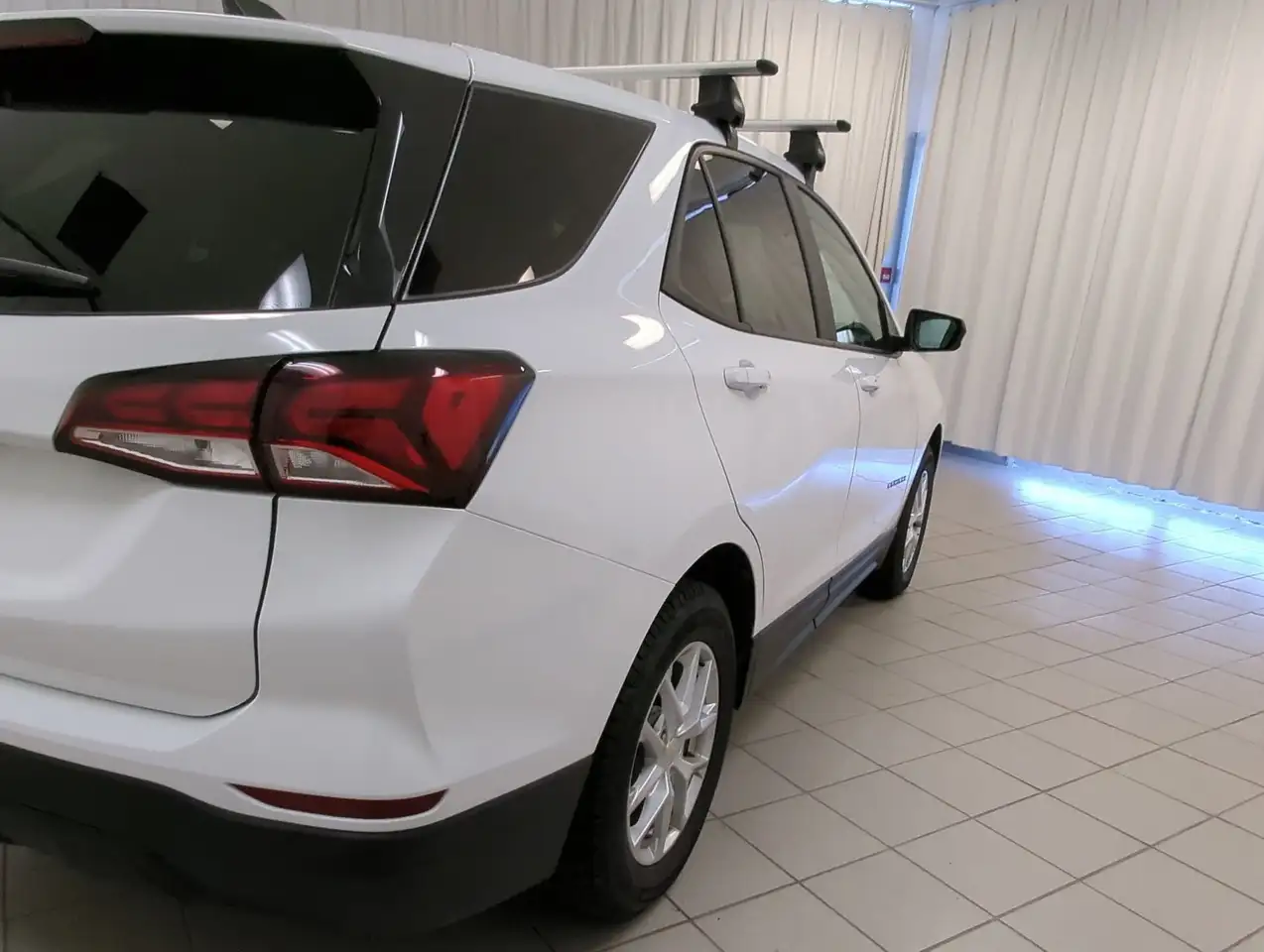 Chevrolet Equinox снимка Chevrolet Equinox