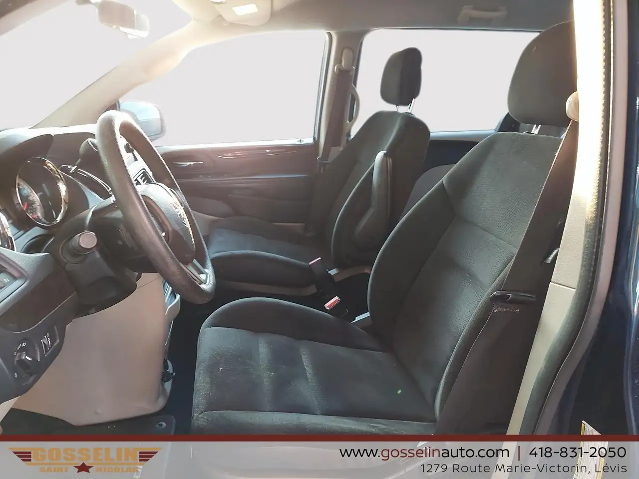 Dodge Grand Caravan photo Dodge Grand Caravan