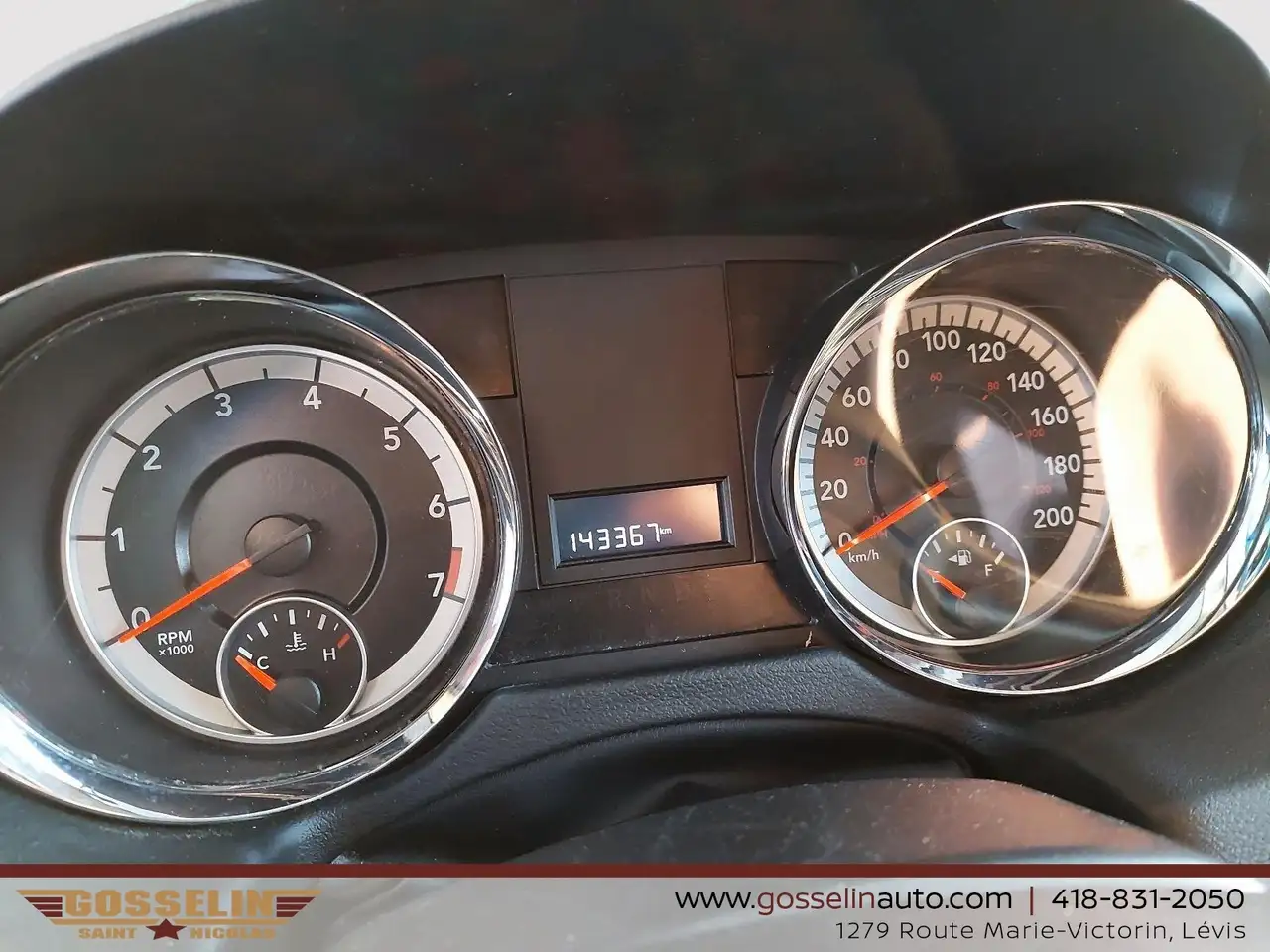 Dodge Grand Caravan photo Dodge Grand Caravan