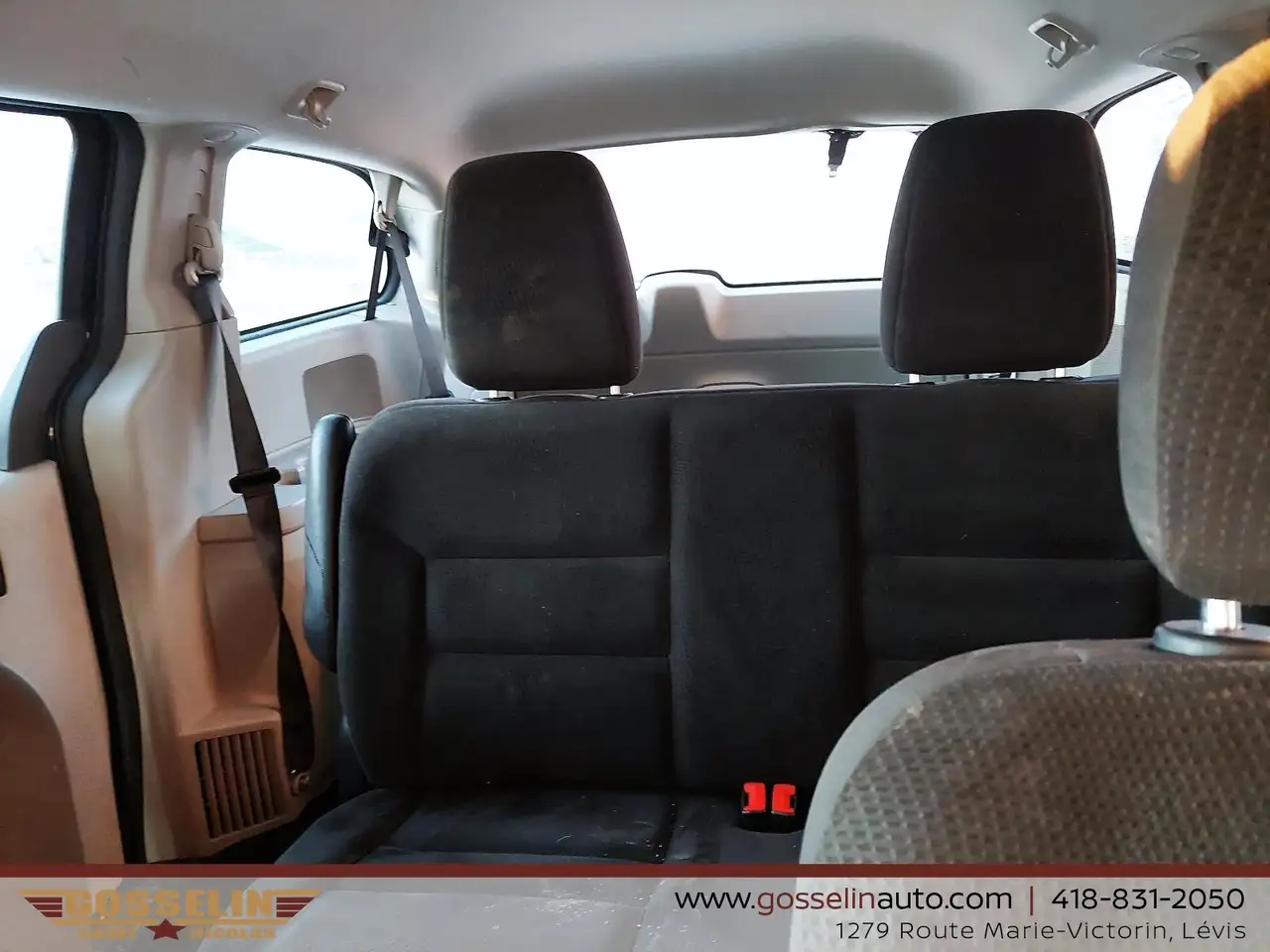 Dodge Grand Caravan photo Dodge Grand Caravan