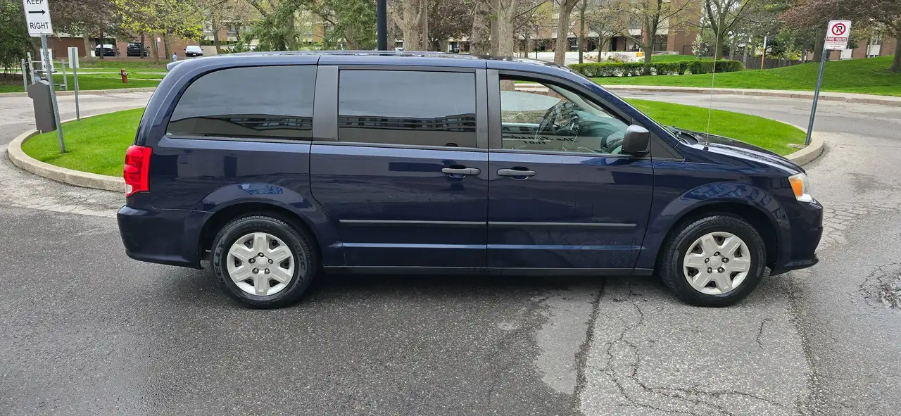Dodge Grand Caravan fotografie Dodge Grand Caravan