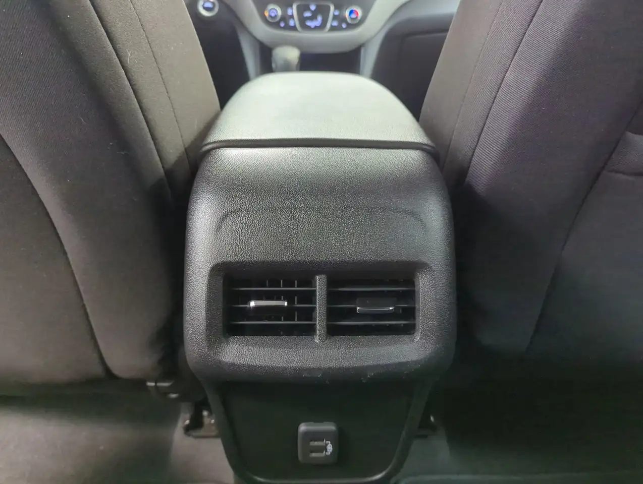 Chevrolet Equinox снимка Chevrolet Equinox