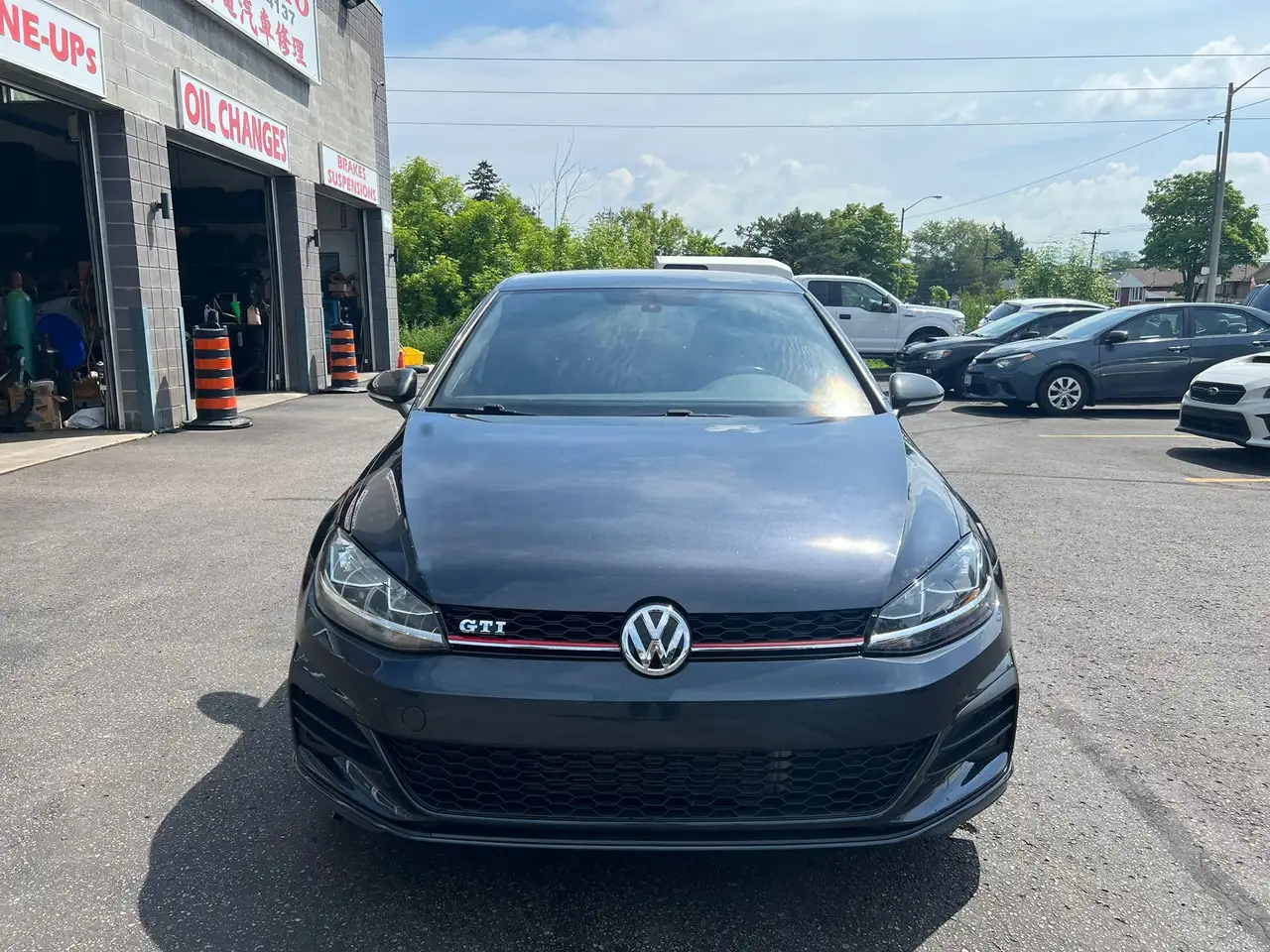 Volkswagen Golf GTI снимка Volkswagen Golf GTI