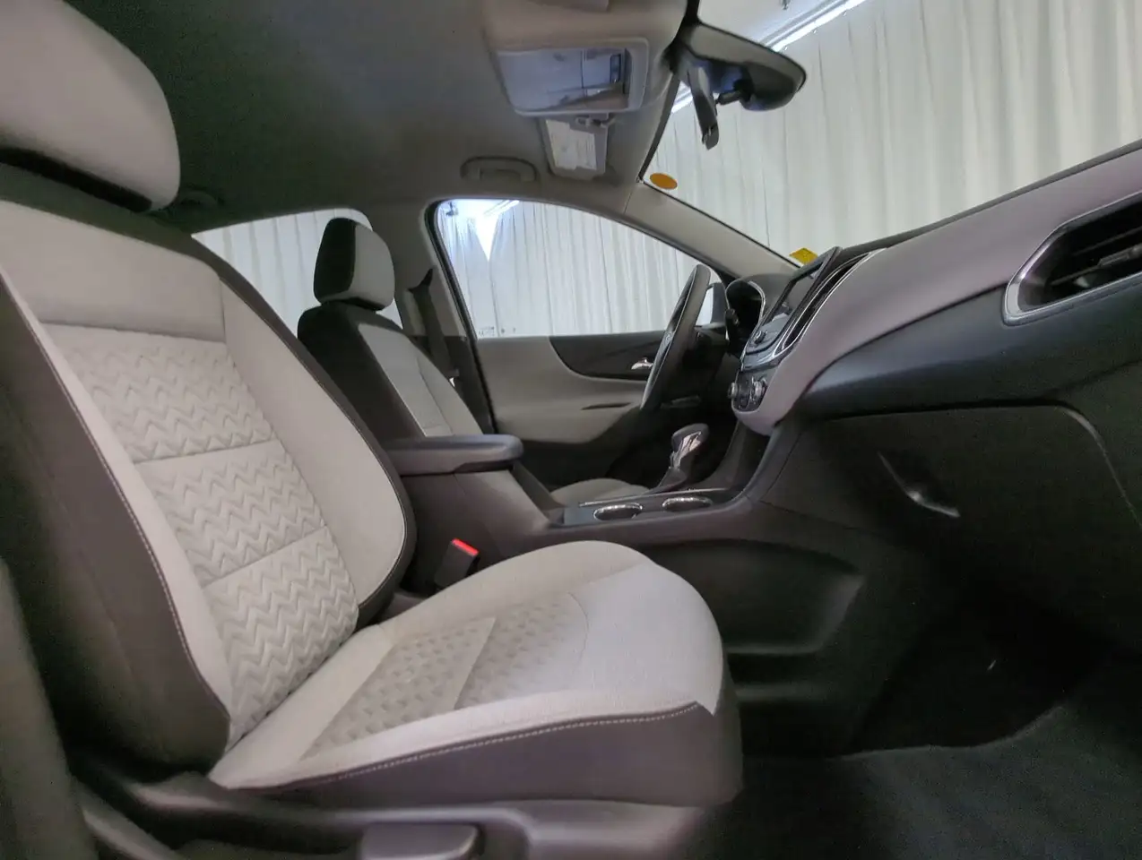 Chevrolet Equinox снимка Chevrolet Equinox