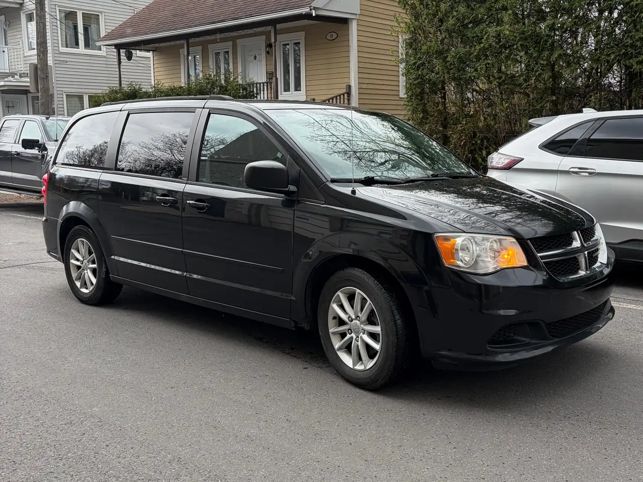 Dodge Grand Caravan снимка Dodge Grand Caravan