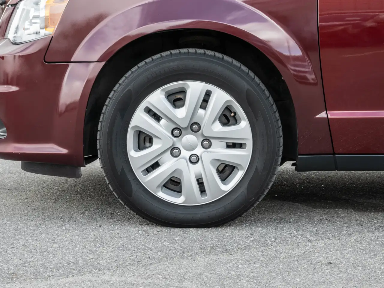 Dodge Grand Caravan photo Dodge Grand Caravan