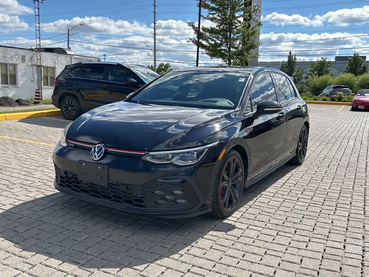 Volkswagen Golf GTI снимка Volkswagen Golf GTI