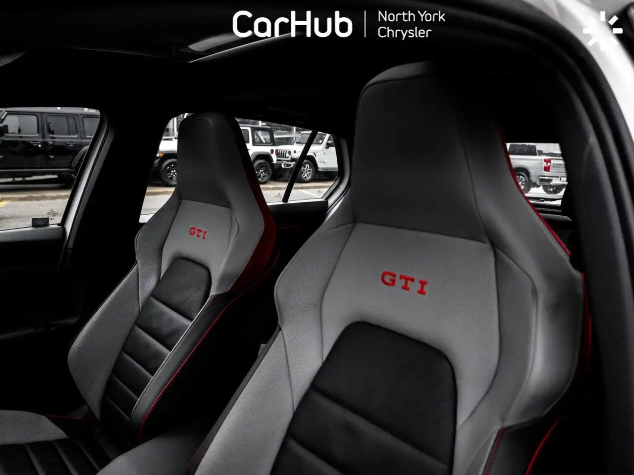 Volkswagen Golf GTI снимка Volkswagen Golf GTI