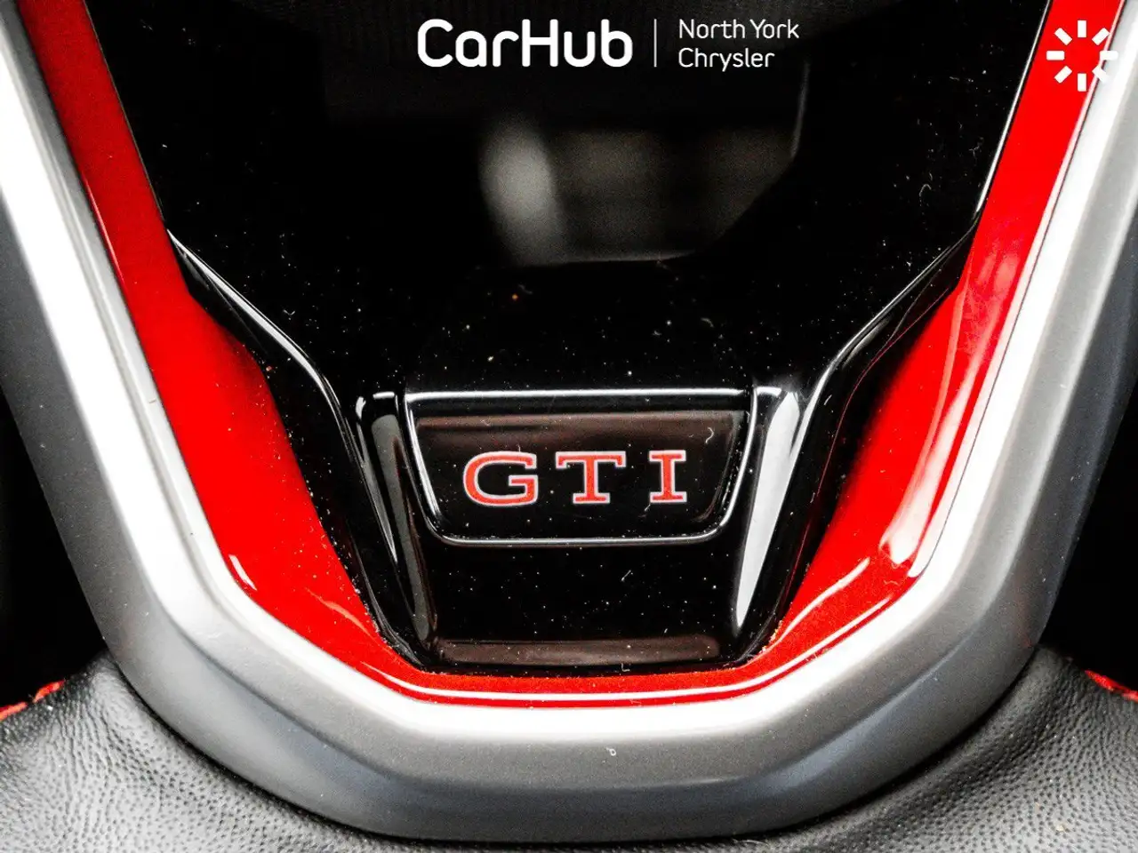 Volkswagen Golf GTI снимка Volkswagen Golf GTI