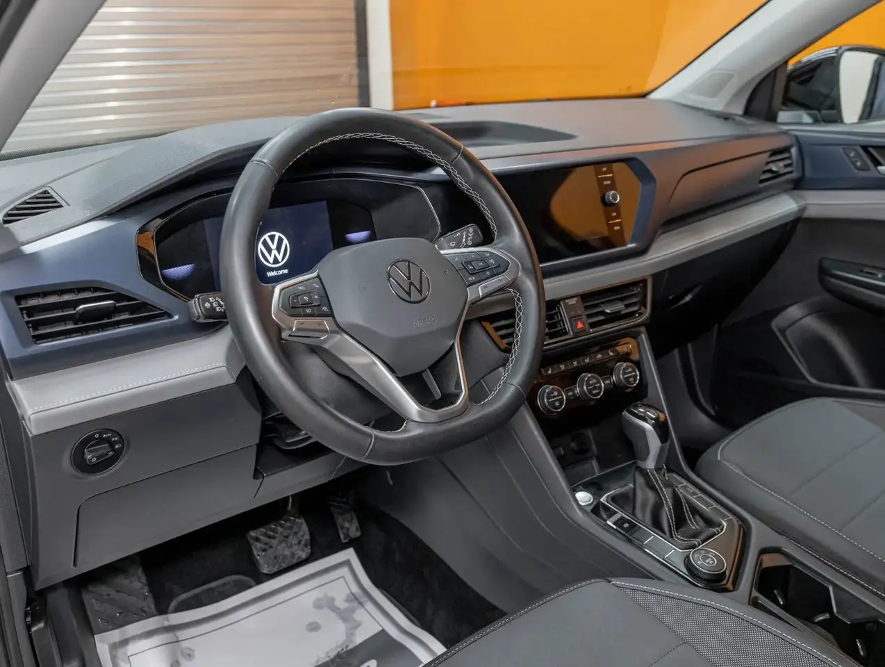 Volkswagen Taos снимка Volkswagen Taos