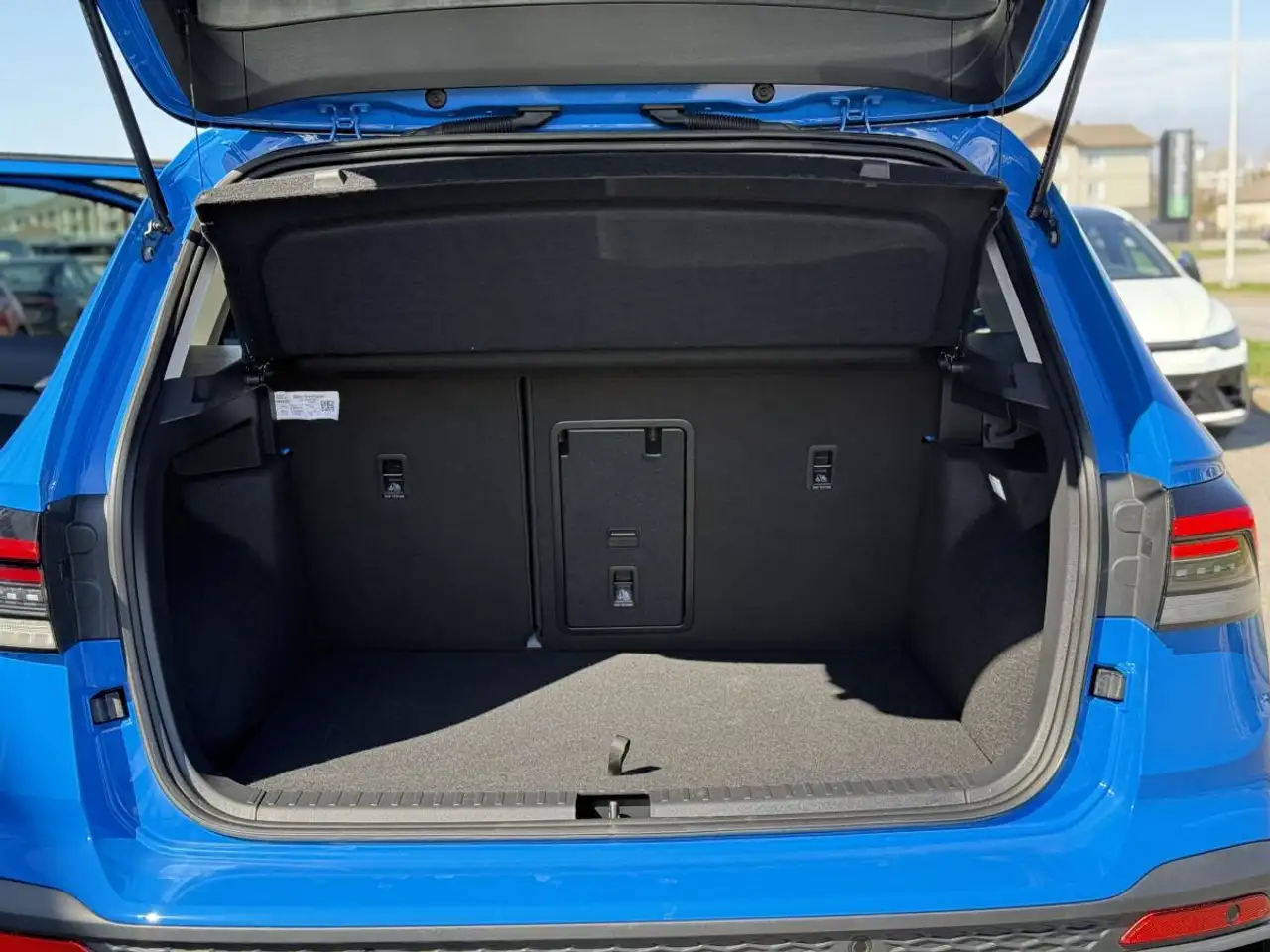 Volkswagen Taos снимка Volkswagen Taos