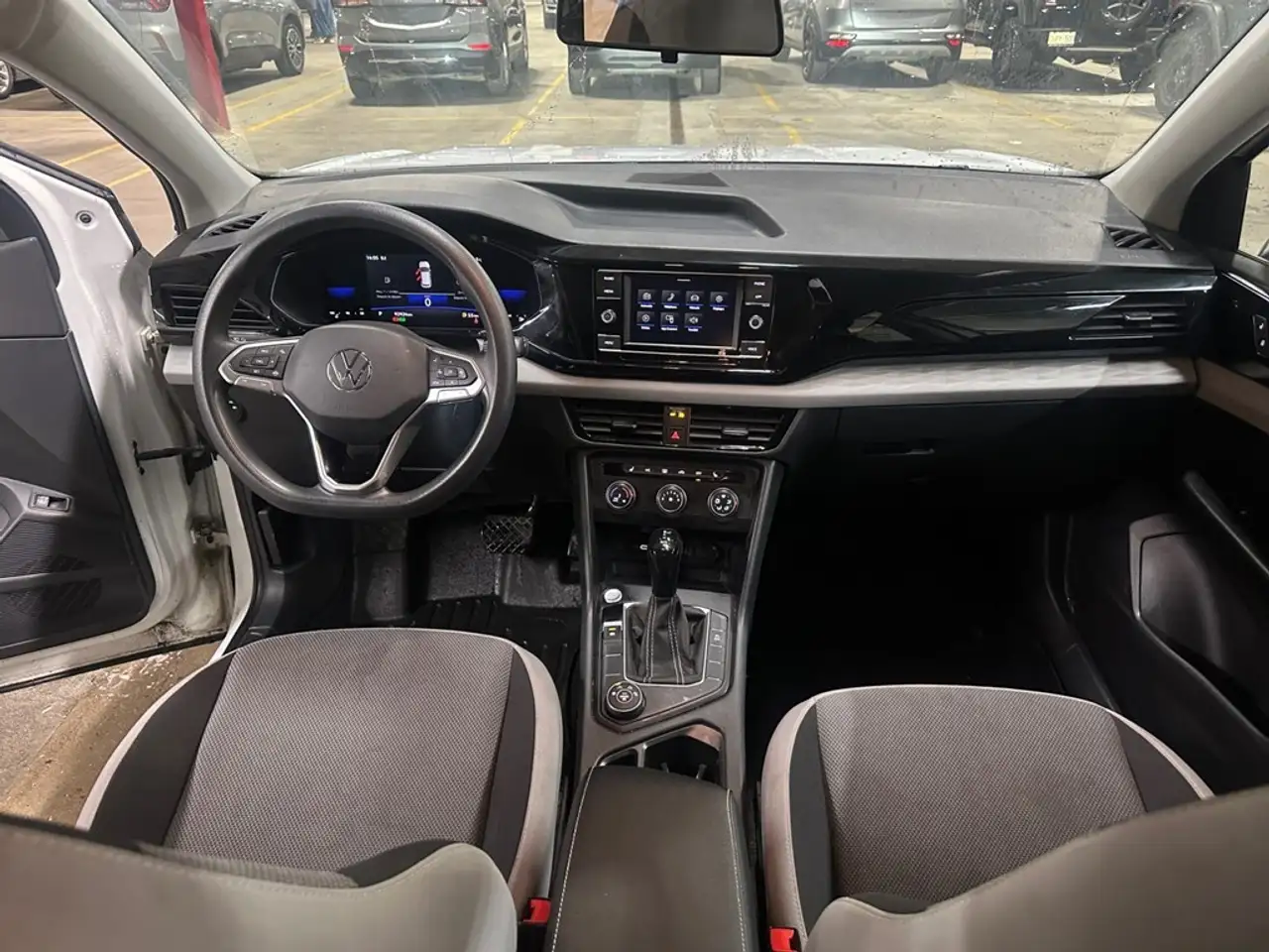 Volkswagen Taos снимка Volkswagen Taos