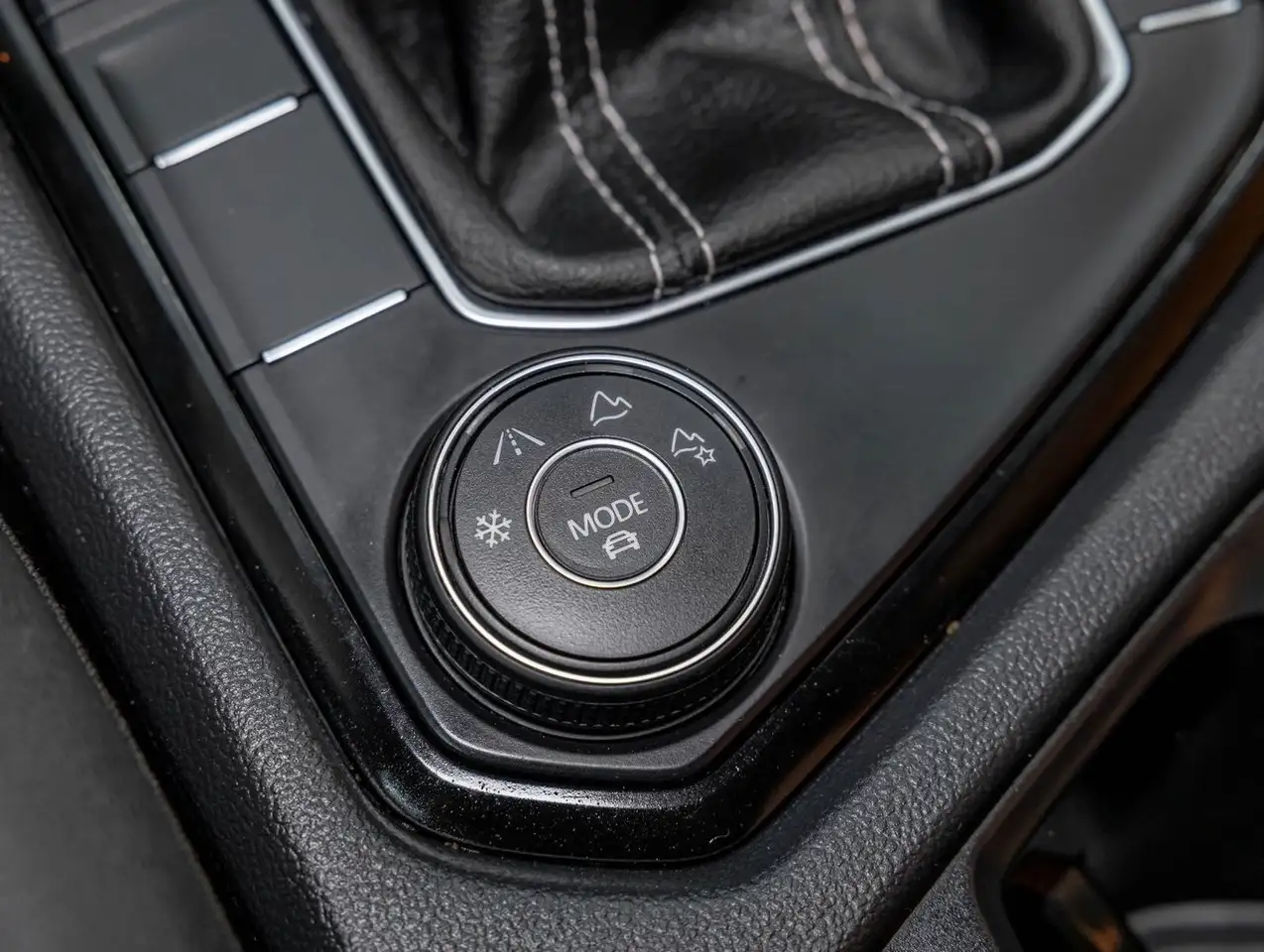 Volkswagen Taos снимка Volkswagen Taos