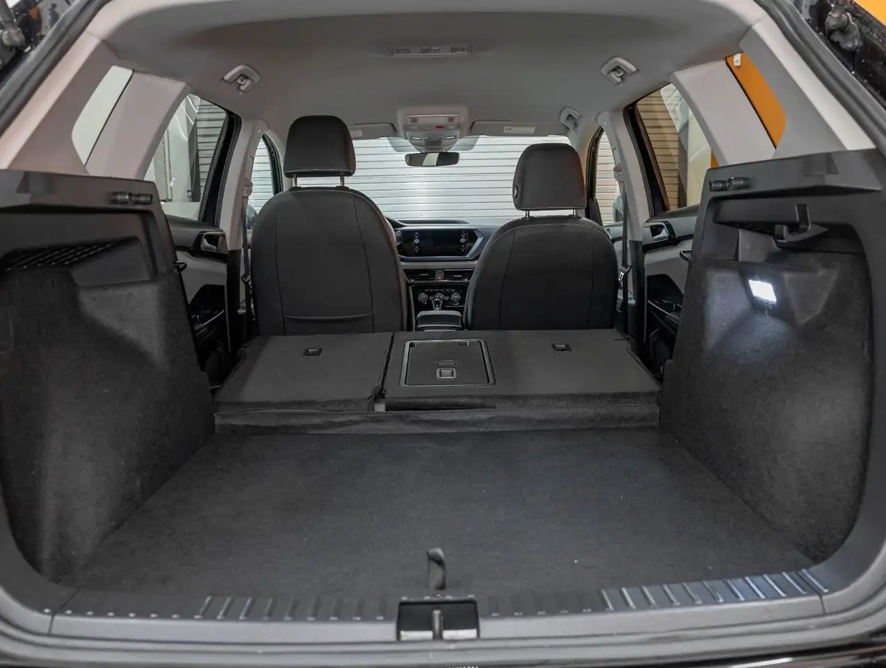 Volkswagen Taos снимка Volkswagen Taos