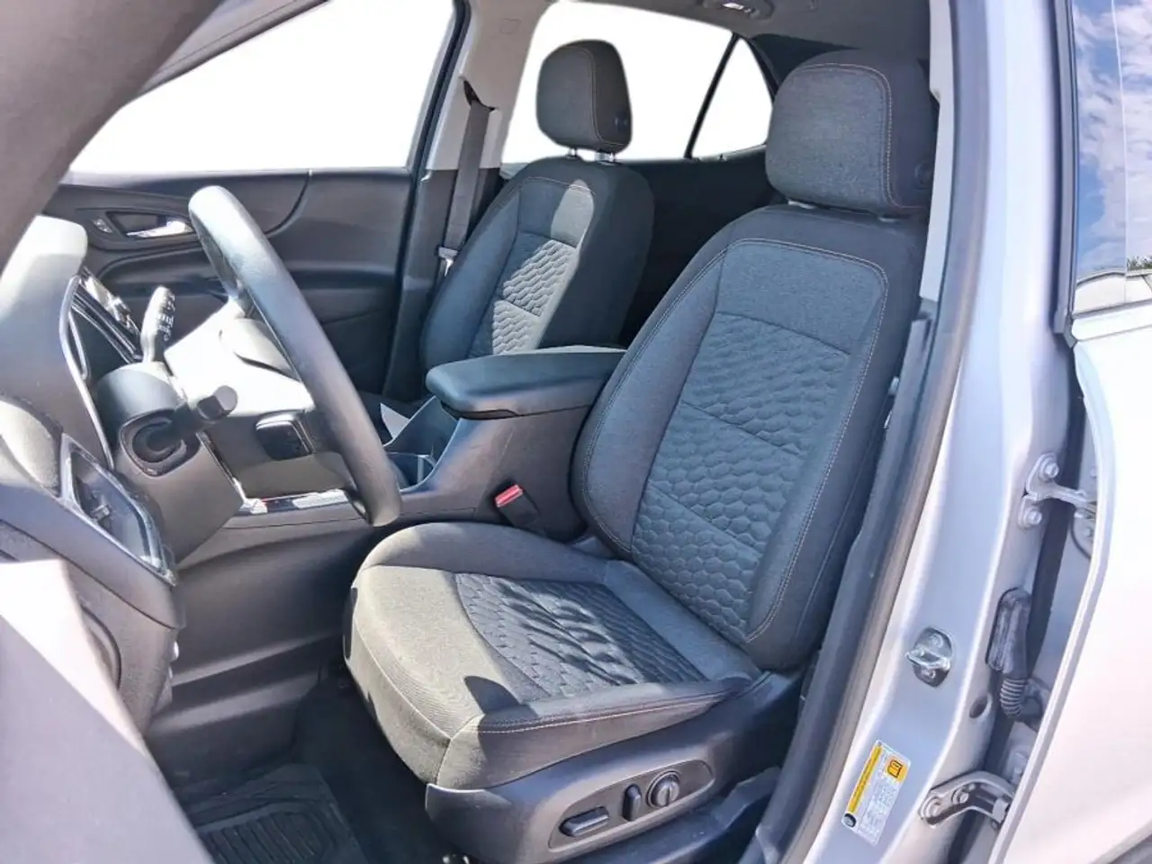 Chevrolet Equinox снимка Chevrolet Equinox
