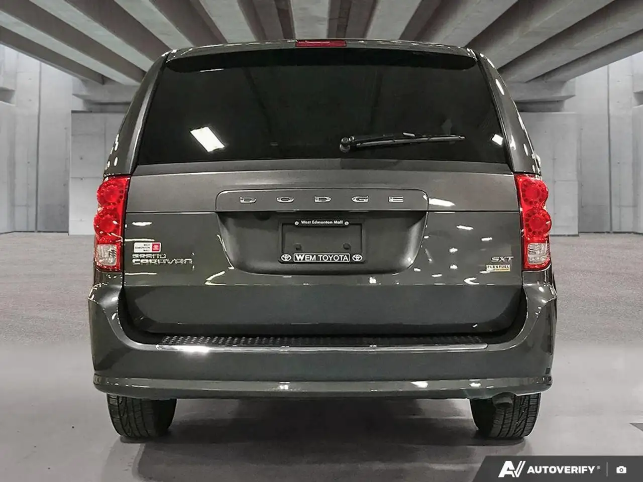 Dodge Grand Caravan снимка Dodge Grand Caravan