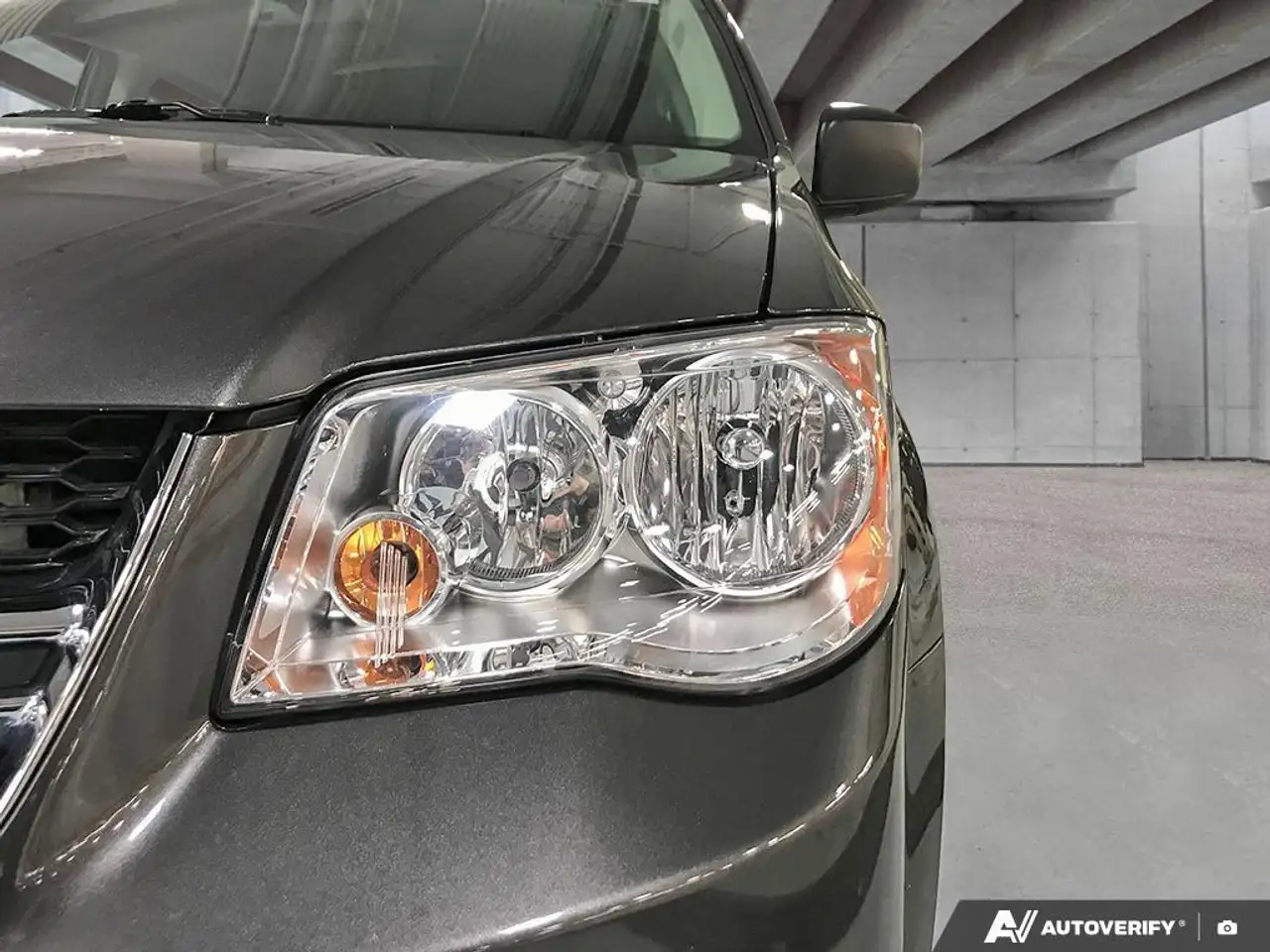 Dodge Grand Caravan снимка Dodge Grand Caravan