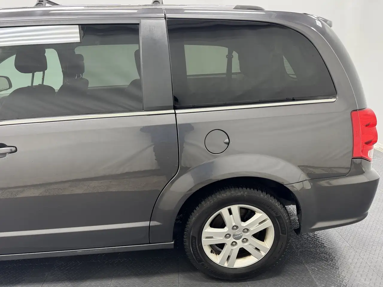 Dodge Grand Caravan снимка Dodge Grand Caravan