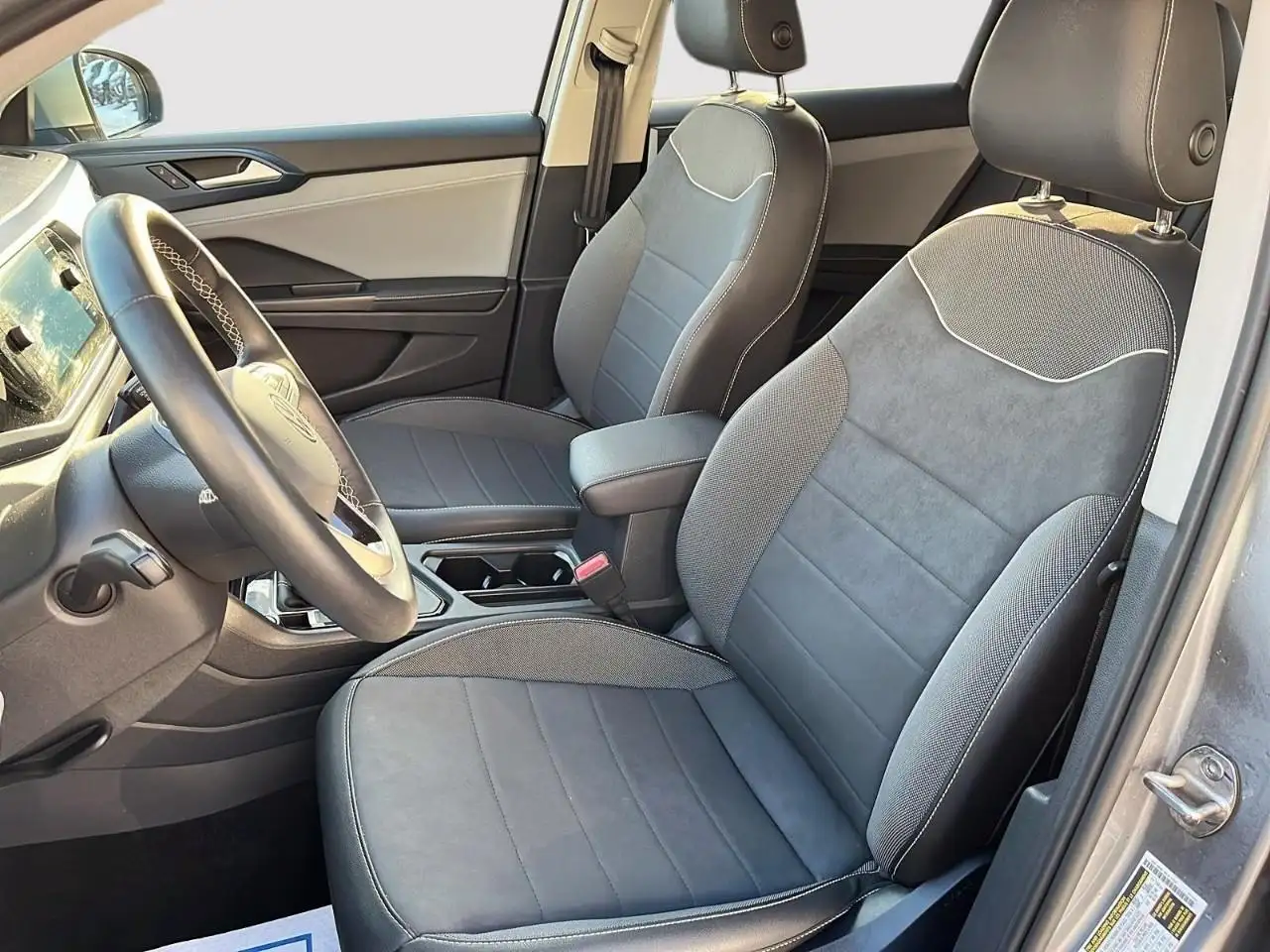 Volkswagen Taos снимка Volkswagen Taos