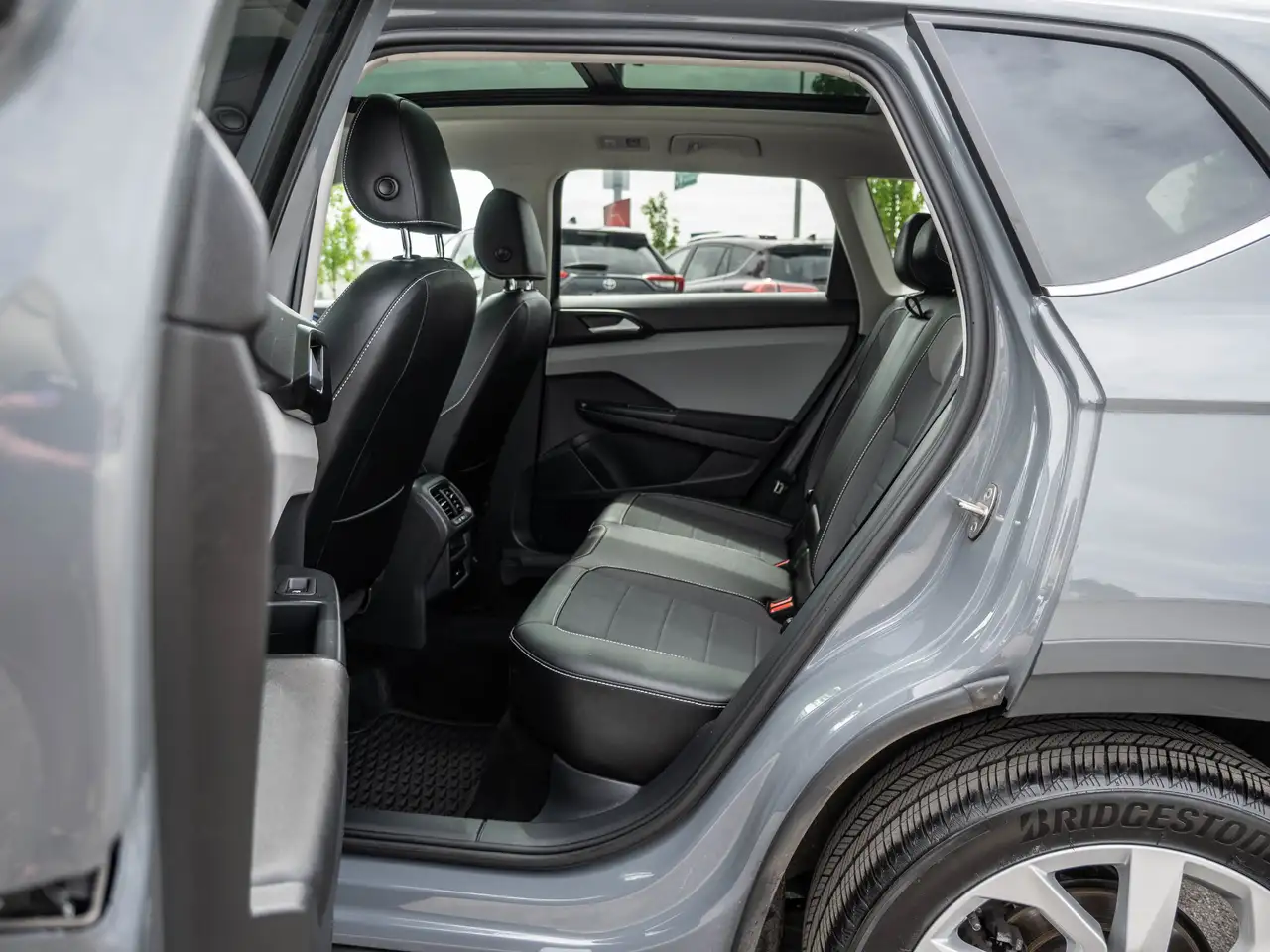 Volkswagen Taos снимка Volkswagen Taos