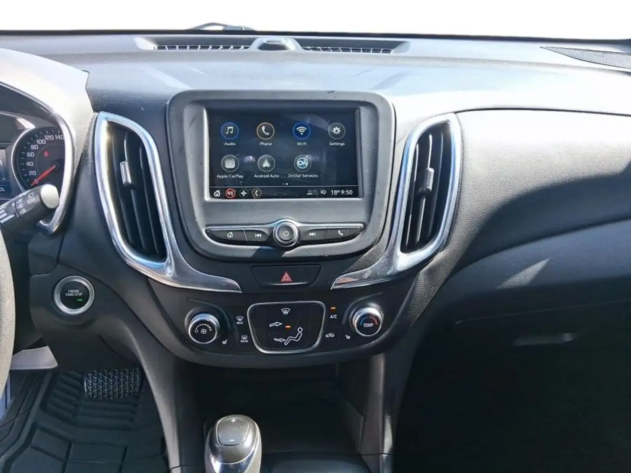 Chevrolet Equinox снимка Chevrolet Equinox