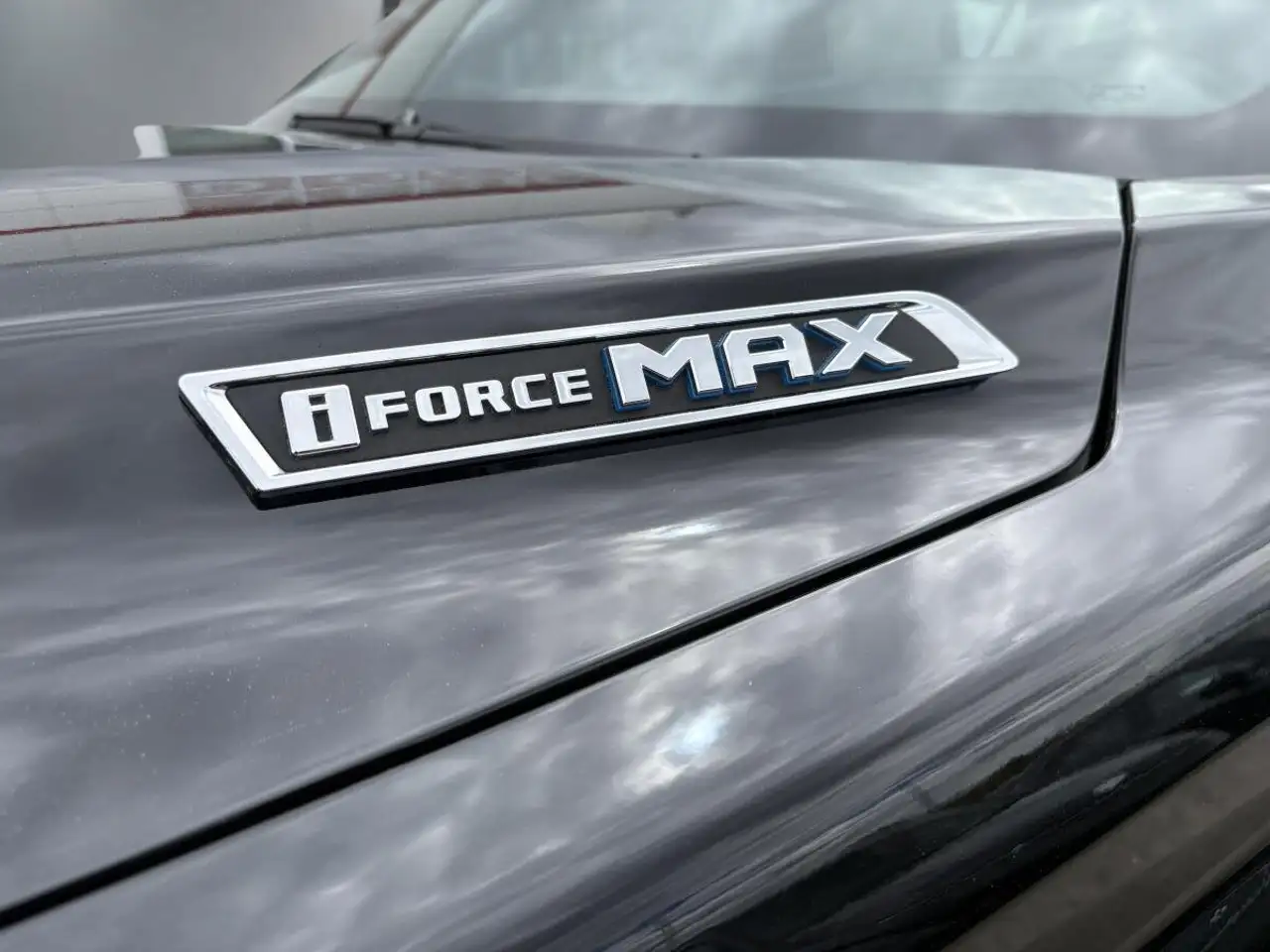 Toyota Sequoia снимка Toyota Sequoia
