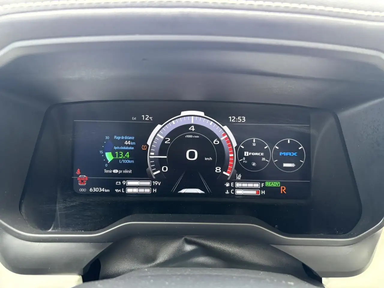 Toyota Sequoia снимка Toyota Sequoia