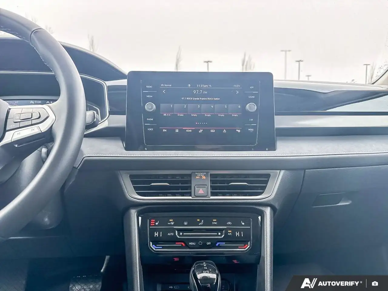 Volkswagen Taos снимка Volkswagen Taos