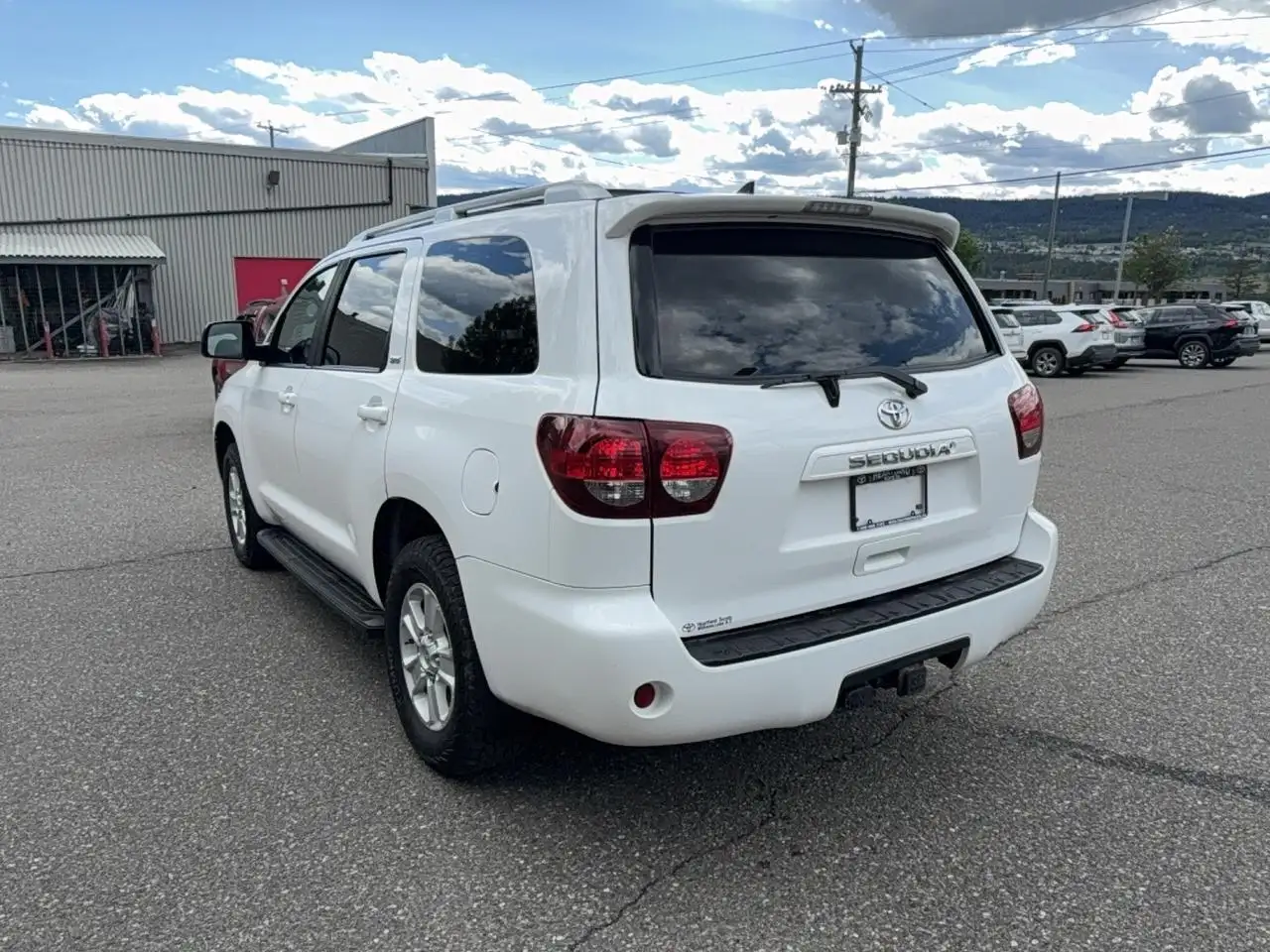 Toyota Sequoia photo Toyota Sequoia
