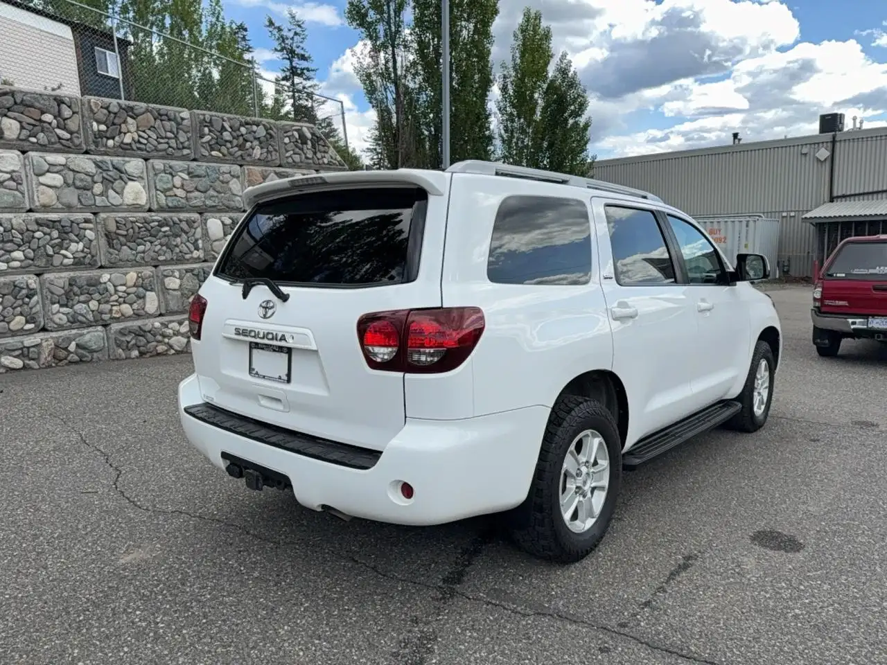 Toyota Sequoia photo Toyota Sequoia