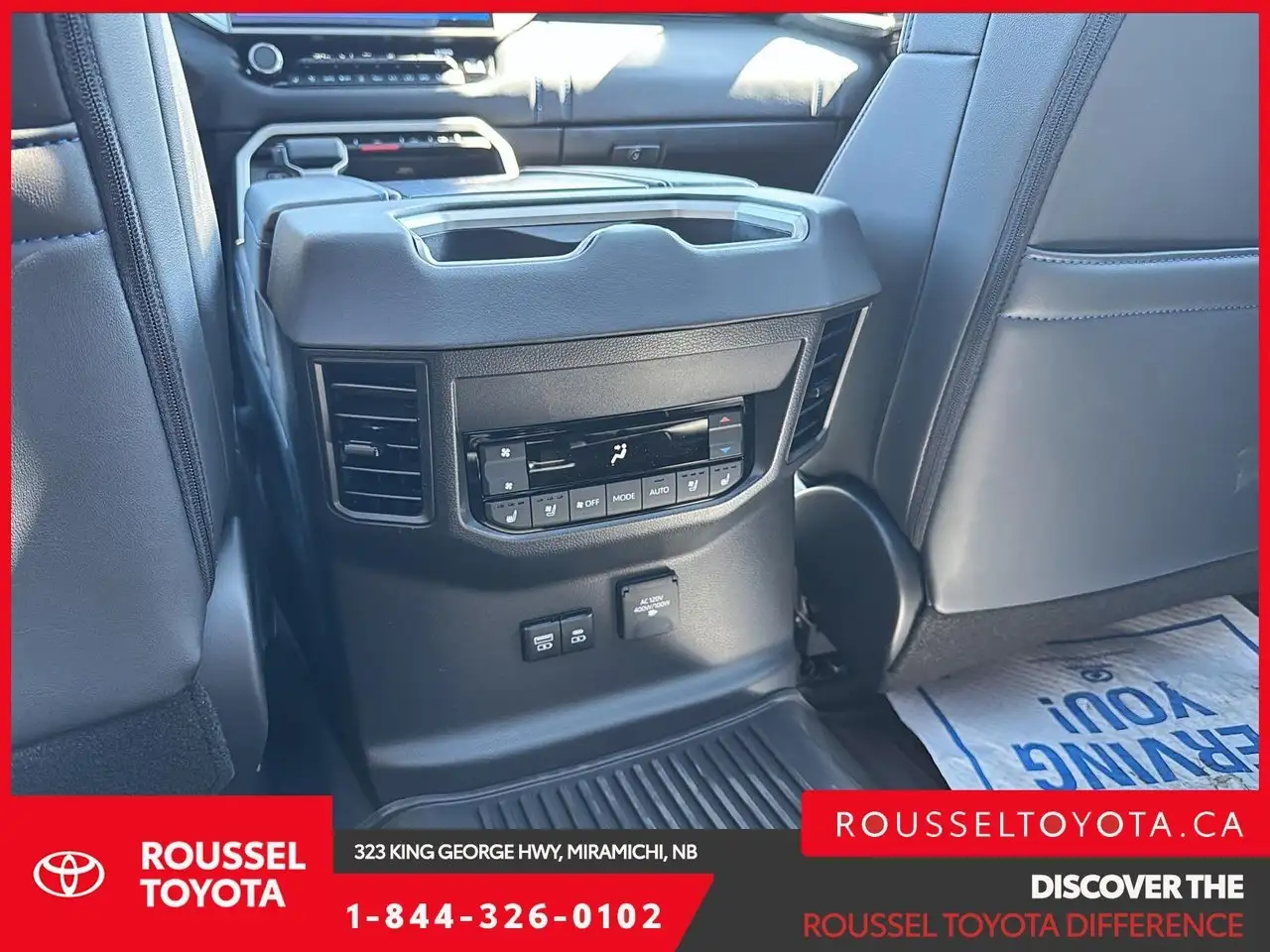 Toyota Sequoia снимка Toyota Sequoia