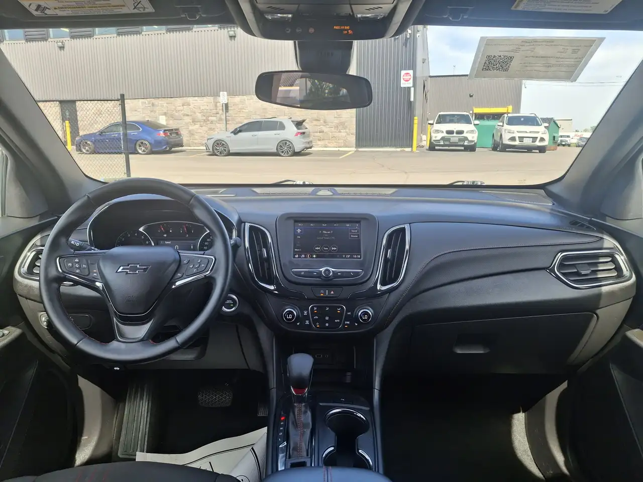 Chevrolet Equinox снимка Chevrolet Equinox