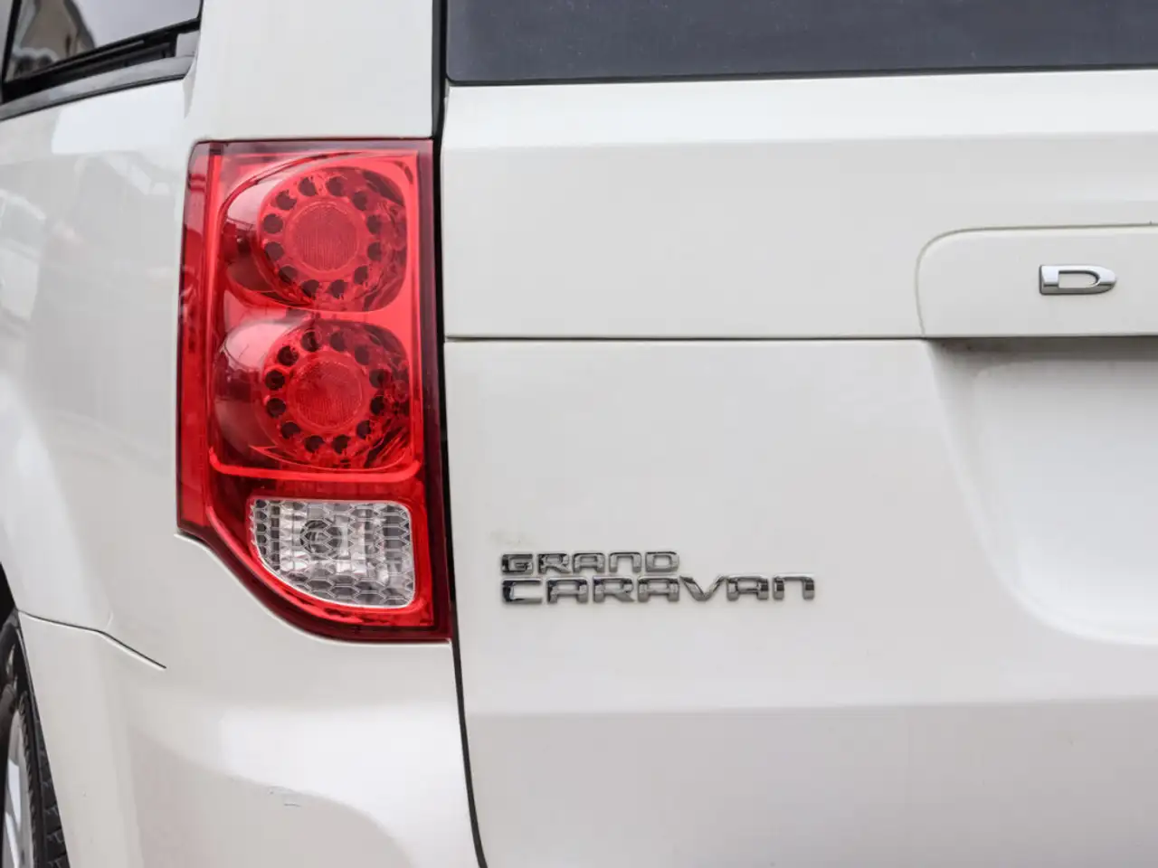 Dodge Grand Caravan снимка Dodge Grand Caravan